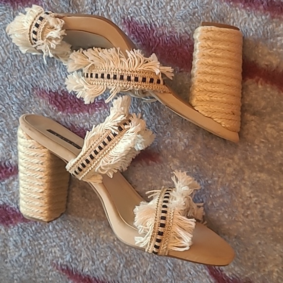 Shoes - Picture 6 of 6